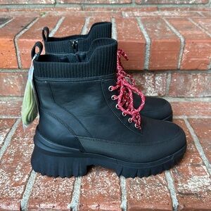 Nurture Whitney Water Resistant Leather Lace-Up Platform Boots Women's Size 8